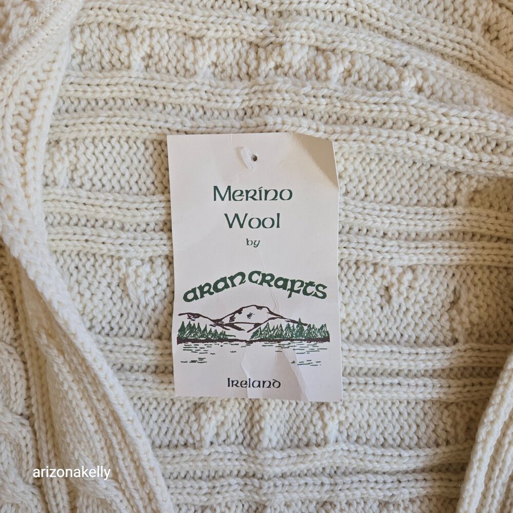 NWT Aran Crafts Hooded Merino Scarf Cable Knit - Picture 2 of 5
